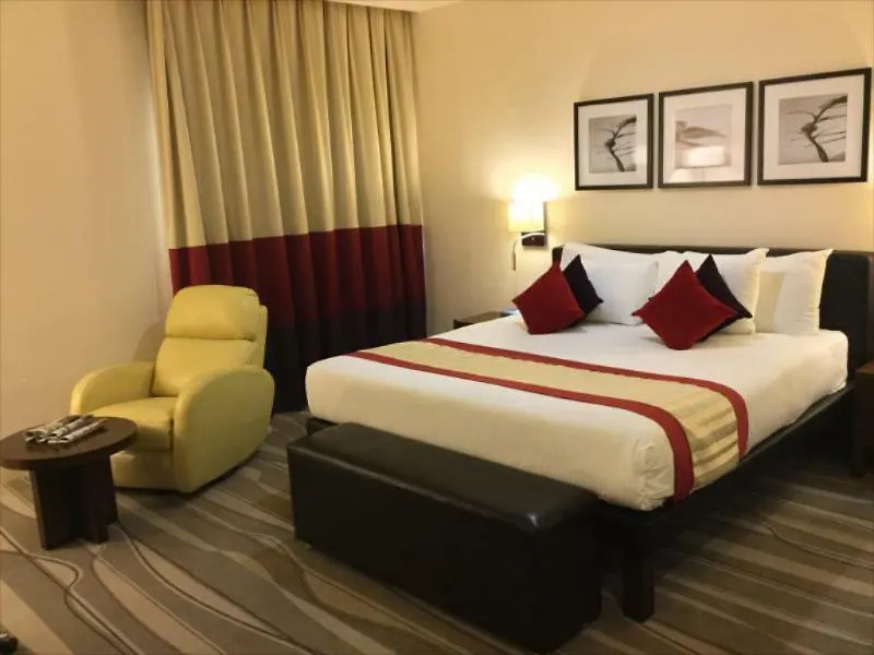 Отель Novotel Suites Riyadh Olaya